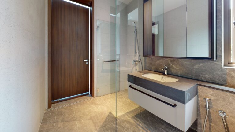 [2200026]Parksuites_Bathroom