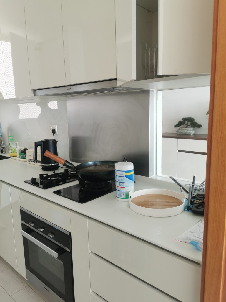 76 Shenton enclosed kitchen