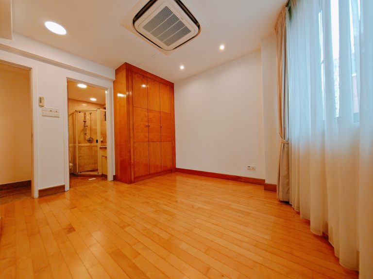 [5137559]Bedroom_2_Pic2_